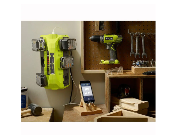 RYOBI P135 ONE+ 18V 6-Port Dual Chemistry IntelliPort SUPERCHARGER with USB Port - Image 7