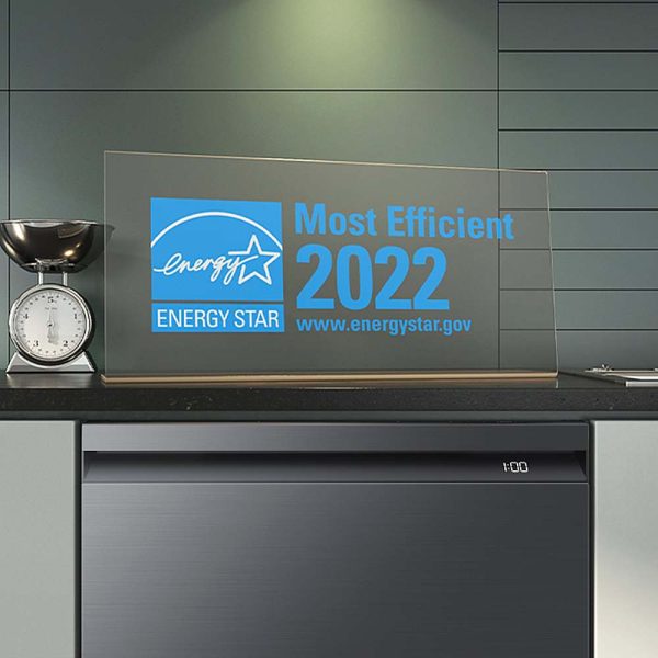 Samsung - Smart 44dBA Dishwasher with StormWash+ - Black stainless steel - Image 4